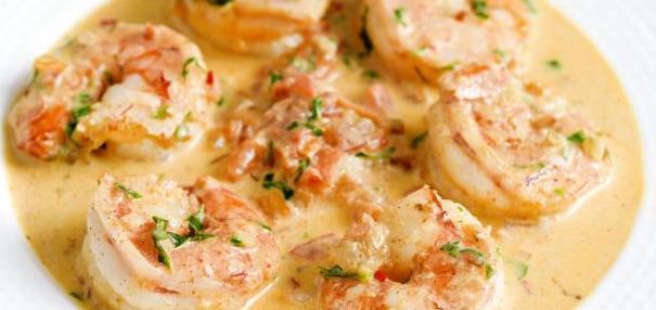 Scampi’s in pittige tomatenroomsaus